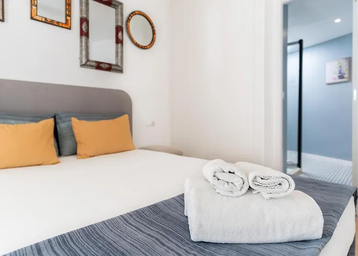 Monko Estrellas Τορρεμολίνος